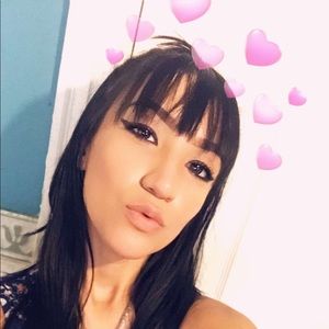 Meet your Posher, Alejandra